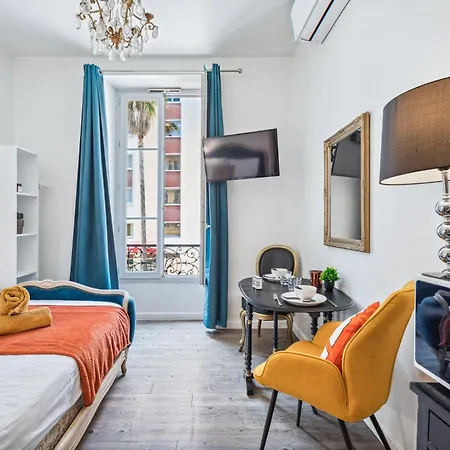 Apartment A 2 Pas De La - Climatisation - Wifi - Cuisine - Tramway